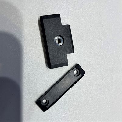 acheter Pièces de la machine Krantz Stenter Type K30 Plaquettes coulissantes Noir Couleur Fibre de carbone Peek Taille standard online manufacture