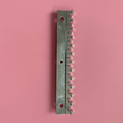 acheter Pièces de machine Monforts Stenter Plaque à broches Matériau acier au carbone cuivré Aiguille nickelée fabrication en ligne