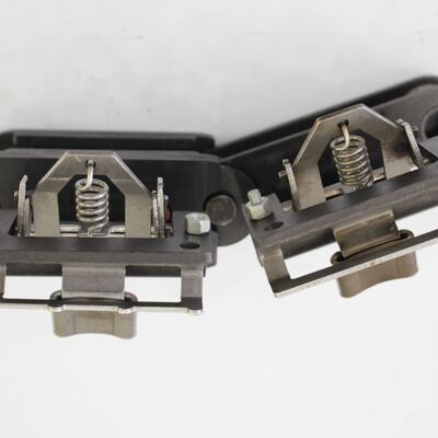 acheter Pièce de rechange pour machine de finition Bruckner, maillon de chaîne de stenter vertical avec protection en acier inoxydable noir pour résistance à la corrosion et fonctionnement à faible entretien fabrication en ligne
